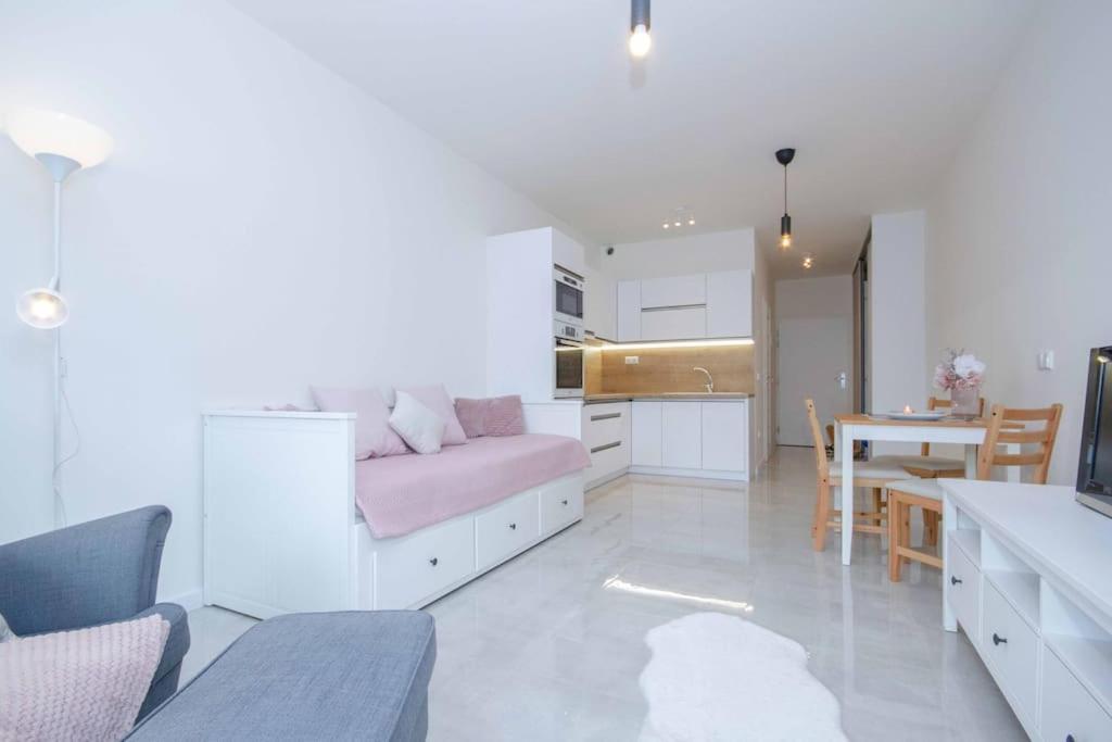 Apartment In Bratislava With Free Parking Exterior photo